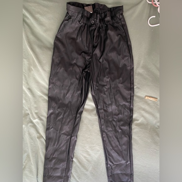 Faux leather new pants - Picture 2 of 5